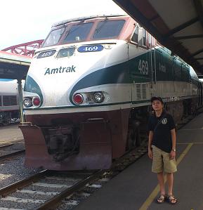 We rode the train from Seattle to Portland.�������N���b�N
